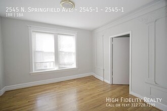 2545 N Springfield Ave in Chicago, IL - Building Photo - Building Photo