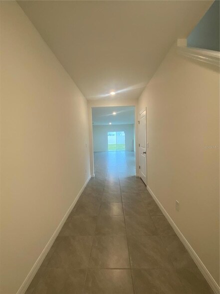 5691 Chorleywood Ln in Wesley Chapel, FL - Building Photo - Building Photo