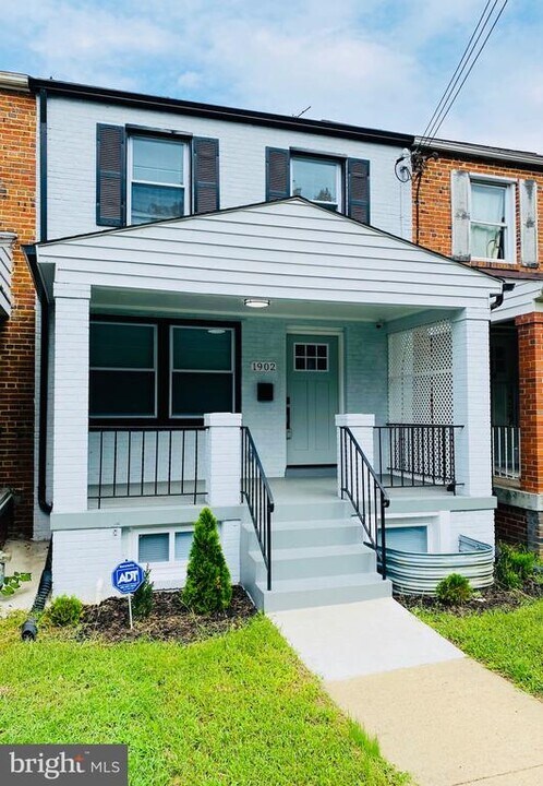 1902 Good Hope Ct SE in Washington, DC - Building Photo