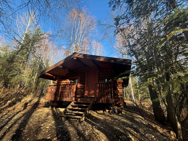property at 2631 Horsetail Trail