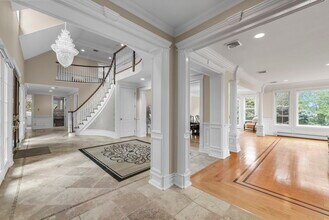 1 Euclid Rd in Fort Lee, NJ - Building Photo - Building Photo