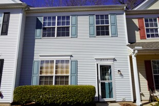 2719 Thornbush Ct in Charlotte, NC - Building Photo