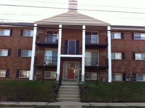 Ridley Park Court in Ridley Park, PA - Building Photo - Building Photo