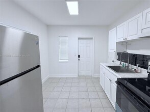 1625 S Federal Hwy in Lake Worth Beach, FL - Building Photo - Building Photo