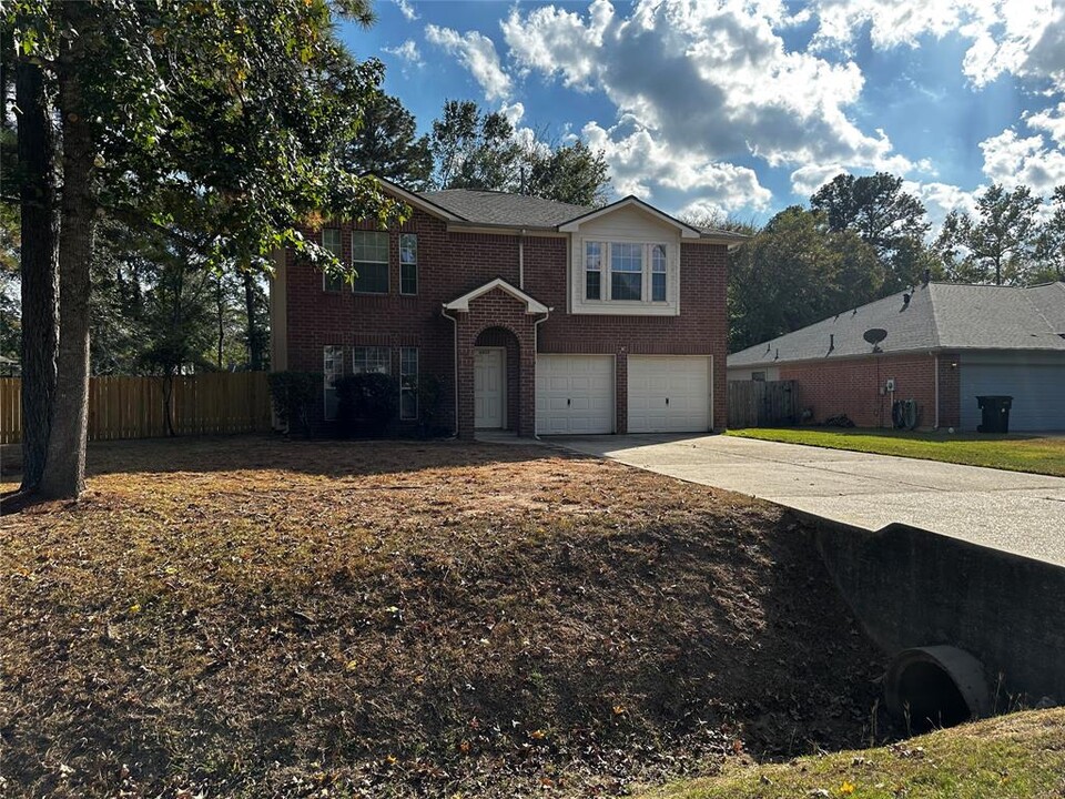 6623 Hayden Dr in Magnolia, TX - Building Photo