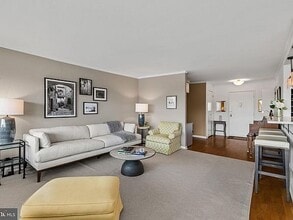 2401 Pennsylvania Ave, Unit 55 in Philadelphia, PA - Building Photo - Building Photo