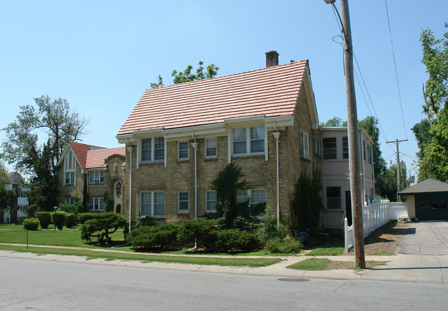 Glendale in Omaha, NE - Foto de edificio - Building Photo