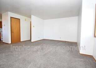 519 S 15th Ave in Bozeman, MT - Building Photo - Building Photo