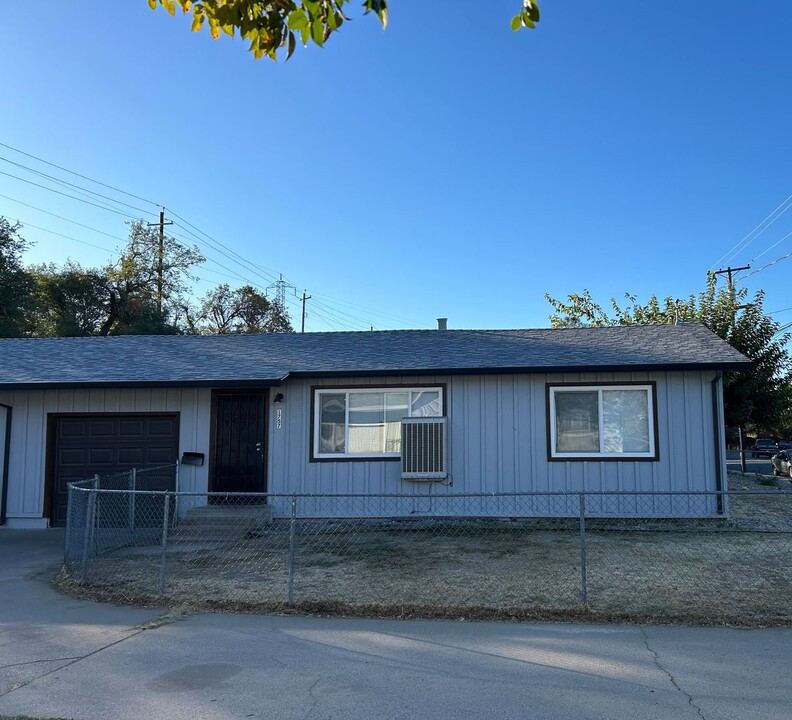 1755 Boynton Ave in Oroville, CA - Building Photo