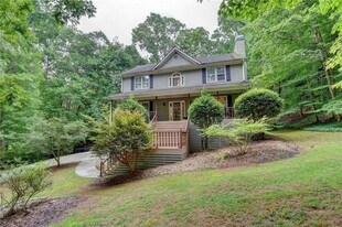 154 Junaluska Dr in Woodstock, GA - Building Photo
