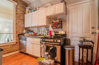 1475 W Huron St in Chicago, IL - Building Photo - Building Photo