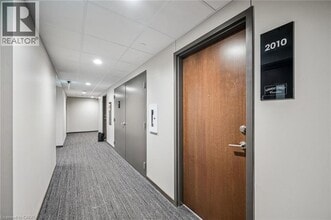 108 Garment St in Kitchener, ON - Building Photo - Building Photo