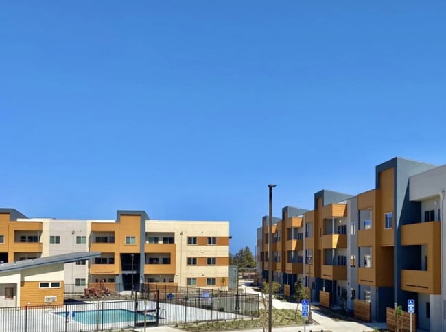 Willow View in Bay Point, CA - Foto de edificio - Building Photo