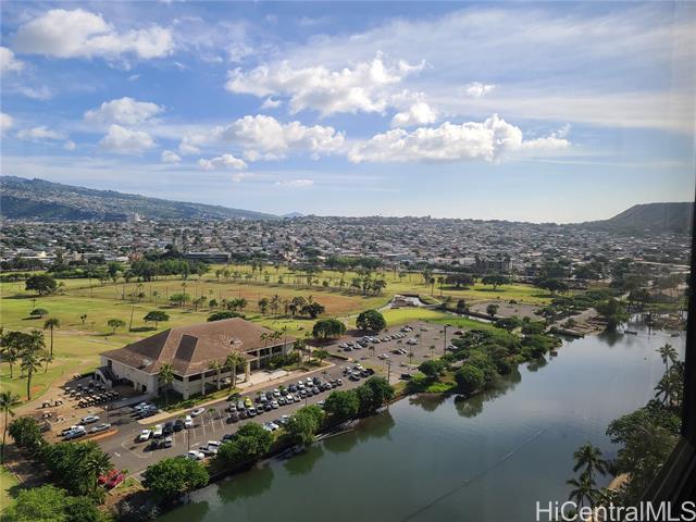 320 Lili?uokalani Ave in Honolulu, HI - Building Photo