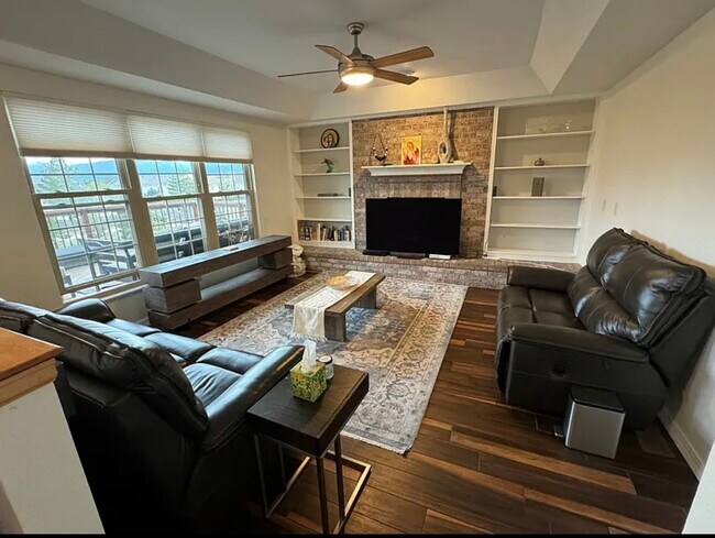 property at 2565 Wimbleton Ct