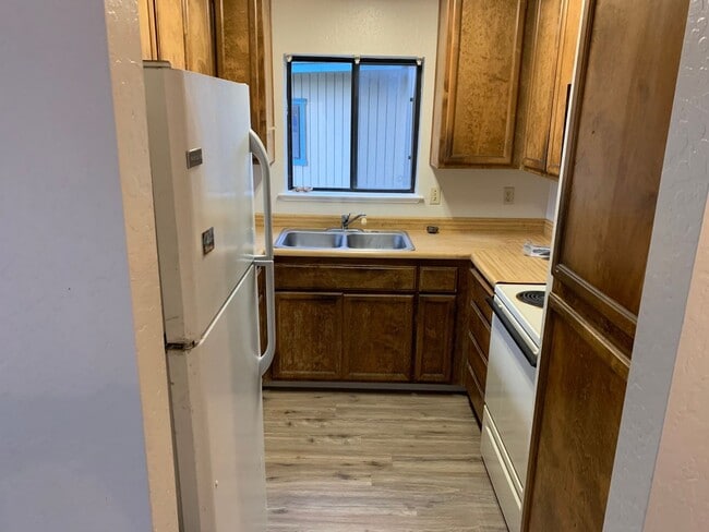 18853 Manzanita Dr in Twain Harte, CA - Building Photo - Building Photo