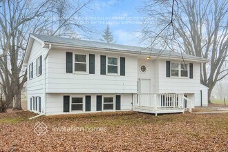 16901 Whitewood Ave in Prior Lake, MN - Foto de edificio - Building Photo