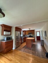 72 Grassland St in Lexington, MA - Building Photo - Building Photo