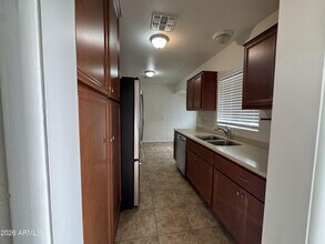 5444 E Pinchot Ave in Phoenix, AZ - Building Photo - Building Photo