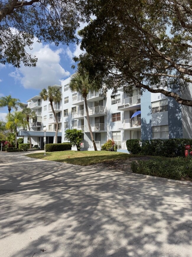 property at 470 Executive Center Dr