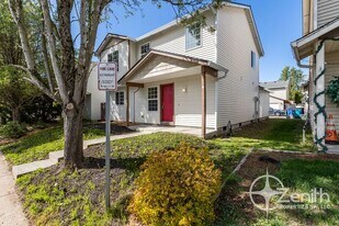 1116 W 30th St in Vancouver, WA - Building Photo