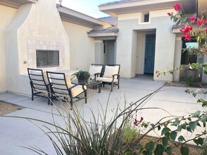 79645 Corte Del Vista in La Quinta, CA - Building Photo - Building Photo