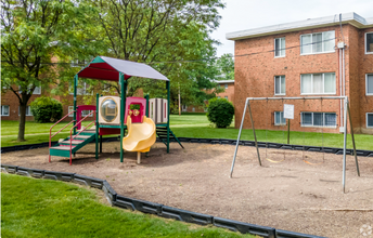 Minerva Townhouses in Cleveland, OH - Building Photo - Building Photo