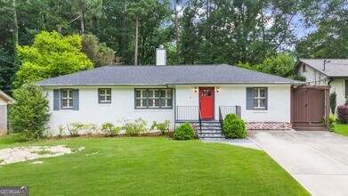 1911 Fairway Cir NE in Atlanta, GA - Building Photo - Building Photo