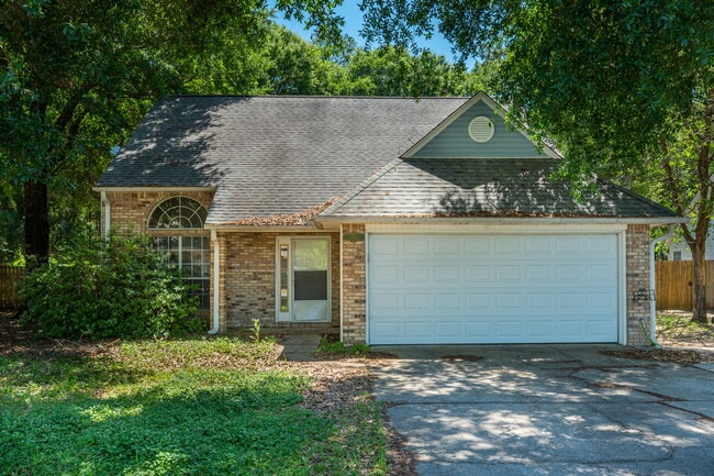 property at 4863 Kensington Ln