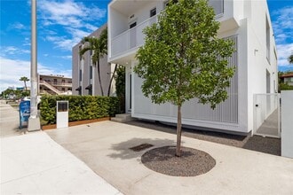4432 W Flagler St in Coral Gables, FL - Building Photo - Building Photo