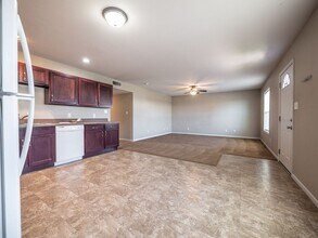 212-214 E 1st St in Maryville, MO - Building Photo - Building Photo