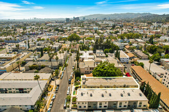 5111 Harold Way in Los Angeles, CA - Building Photo - Building Photo