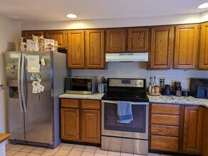 42 Brookside Dr in Stratham, NH - Building Photo - Building Photo