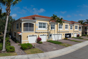 Bay Street Village Apartamentos