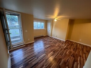 8616 14th Ave S, Unit 4 in Seattle, WA - Foto de edificio - Building Photo