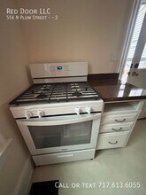 556 N Plum St in Lancaster, PA - Foto de edificio - Building Photo