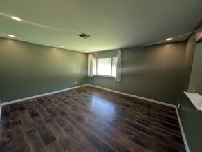 6954 Marvin Trail in Redding, CA - Building Photo - Building Photo