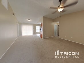 14004 Basin St in Tampa, FL - Building Photo - Building Photo