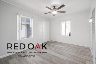 12145 Pine St in Norwalk, CA - Building Photo