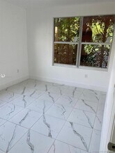 1652 Madison St-Unit -5 in Hollywood, FL - Building Photo - Building Photo