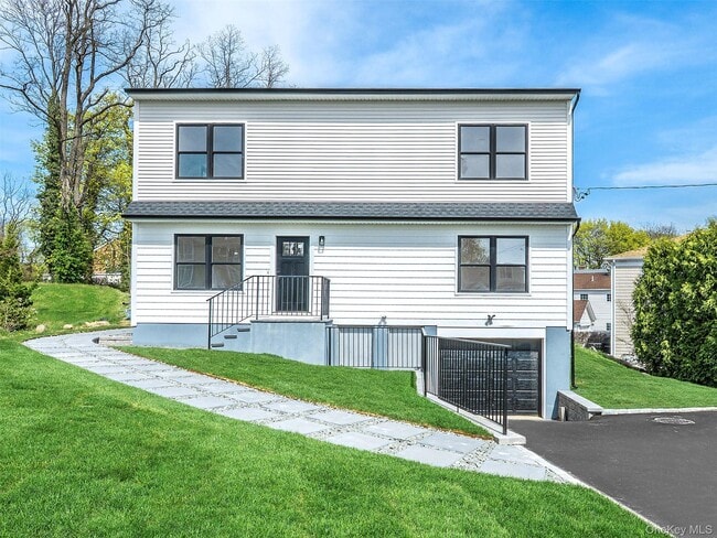 property at 6 Lee Gray Ct