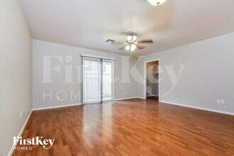 1781 Molly Meadows St in Las Vegas, NV - Foto de edificio - Building Photo