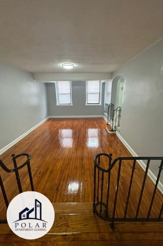 29 S Munn Ave