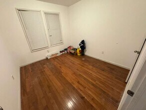 209 21st St, Unit 2 in Irvington, NJ - Building Photo - Building Photo