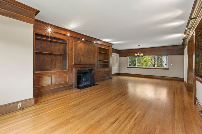 1 W Santa Inez Ave in San Mateo, CA - Building Photo - Building Photo