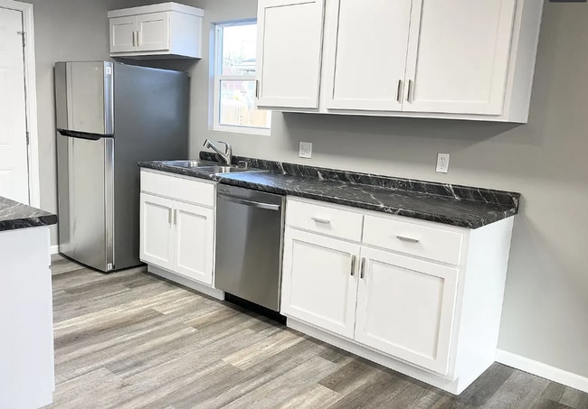 property at 1840 Rosemont Dr