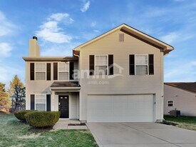 743 Millbrook Dr in Avon, IN - Building Photo