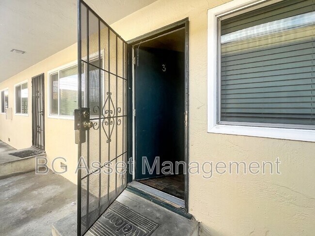 314 Rodeo Ave in Rodeo, CA - Building Photo - Building Photo