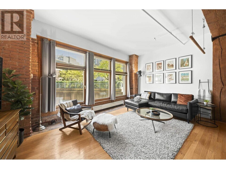518-518 Beatty St in Vancouver, BC - Building Photo