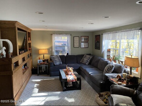 191 Speigletown Rd in Troy, NY - Foto de edificio - Building Photo